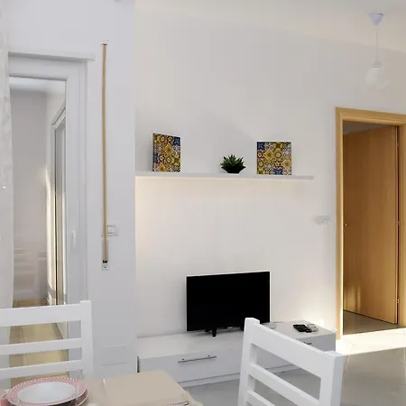 Lura 2 Holiday Appartement Plazhi San Pietro