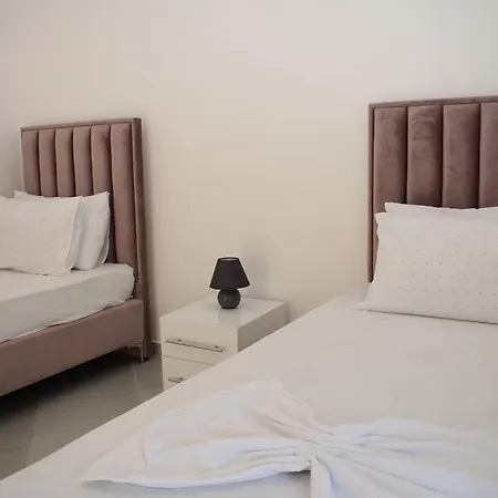 Appartement Lura 2 Holiday Plazhi San Pietro