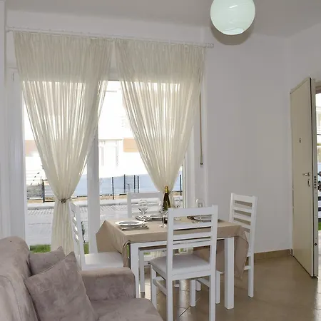 Appartement Lura 2 Holiday Plazhi San Pietro