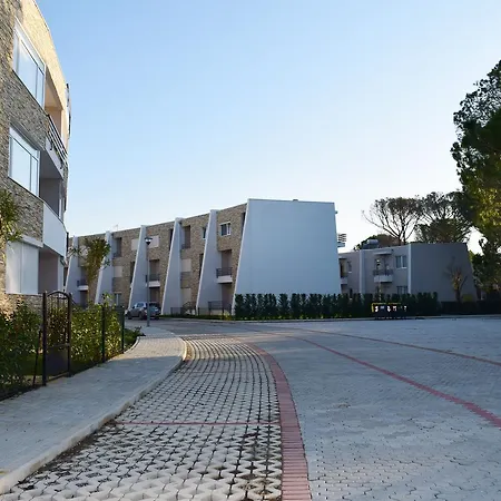 Lura 2 Holiday Appartement *