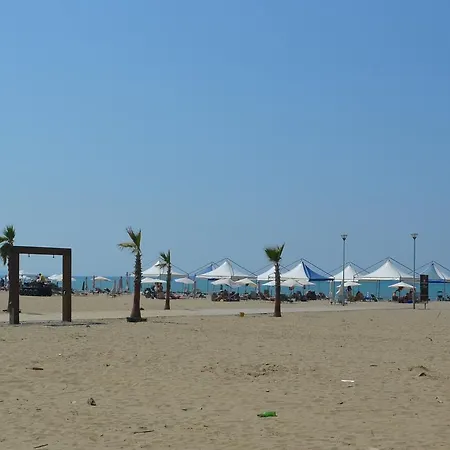 Lura 2 Holiday